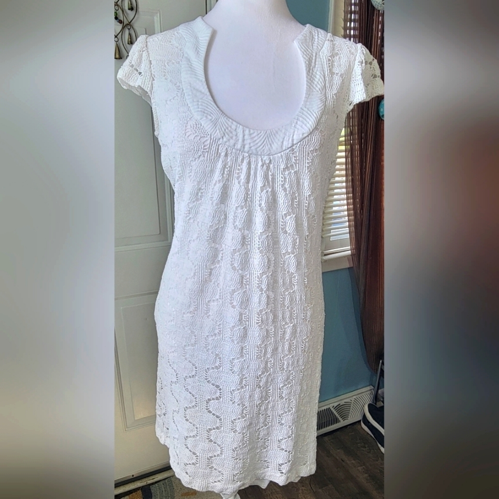 Trina Turk Mini Shift Dress Women's 2 White Crocheted Lined 100% Cotton